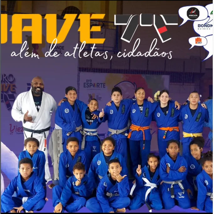 Grupo de crianças e adolescentes do Futuro Suave